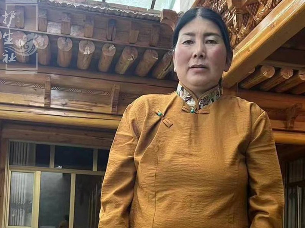 才仁卓玛患脑疝紧急住院，术后需继续治疗